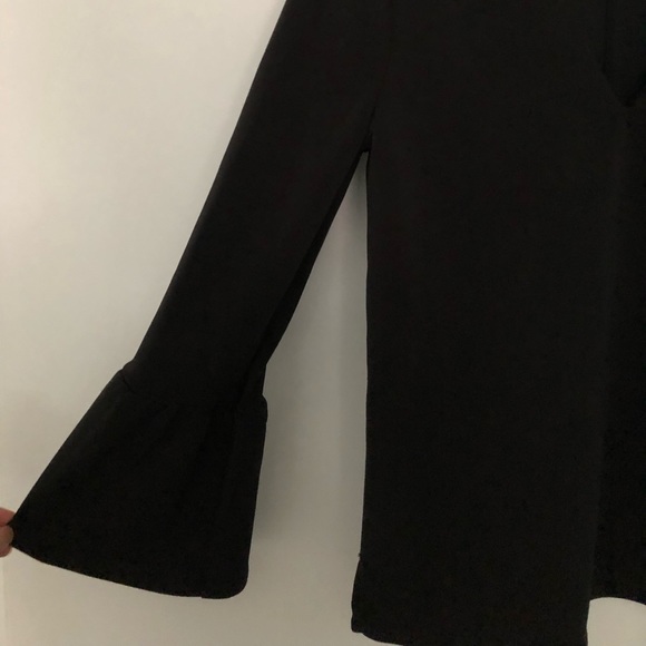 Ann Taylor peplum sleeve black top in XXS - Picture 2 of 3